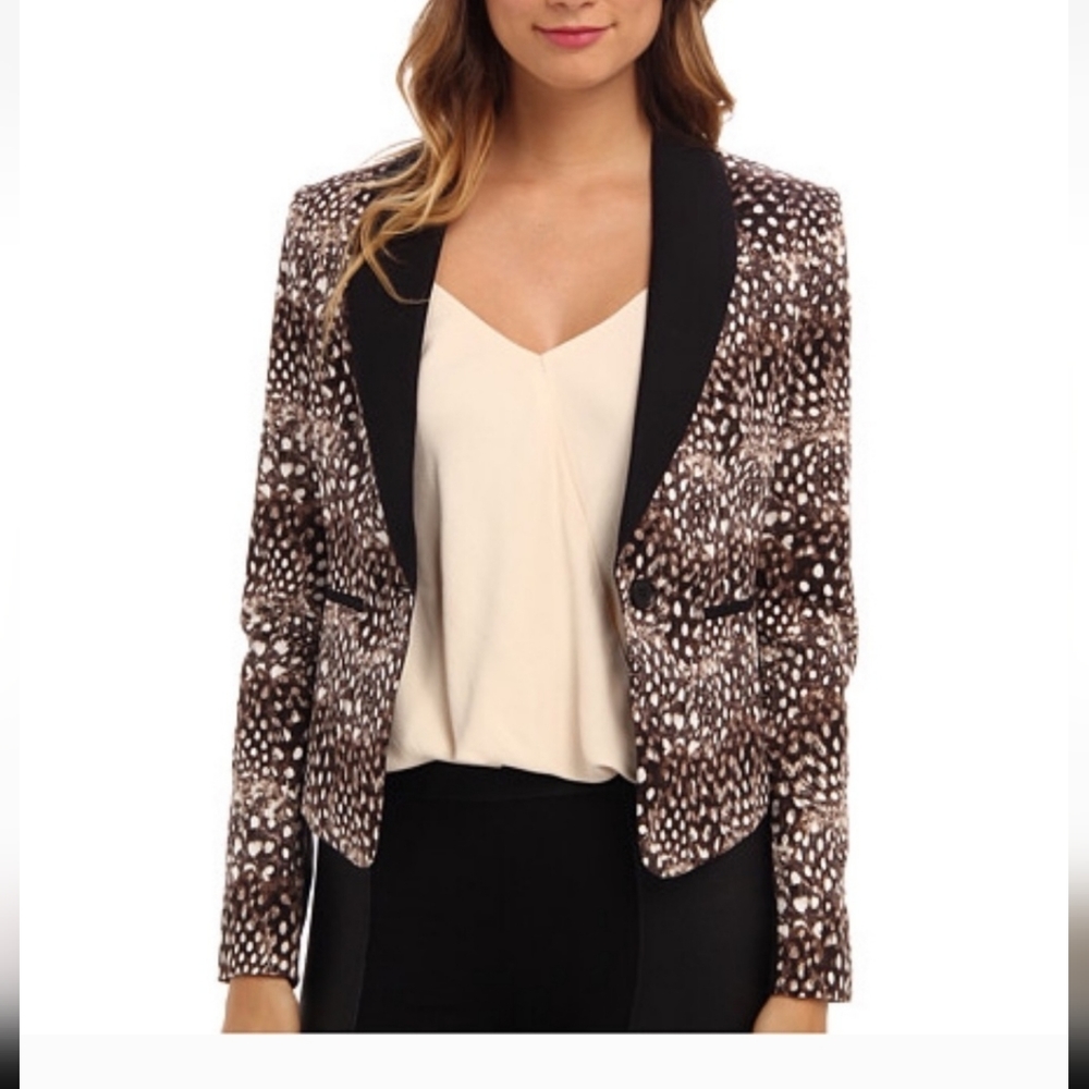 Bcbgmaxazaria suit jacket camel combo xxs
